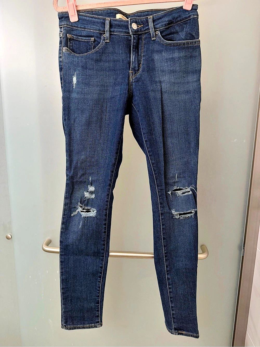 Levi's 711 Skinny Distressed Skinny Jeans in Blue Waist 27